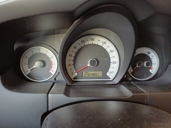 Kia ceed SW 1.6 benzín - nová STK - 15