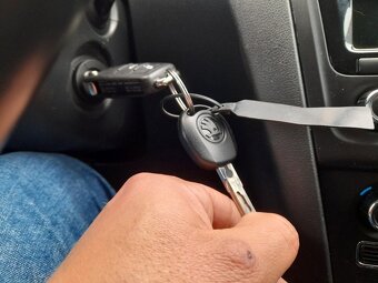 Škoda Rapid 1,6 TDI 66 KW STK AC KM - 15