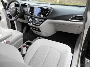 Chrysler Pacifica 3,6 Hybrid PLUG-IN RU 2018 - 15