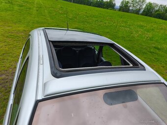Citroen XSARA PICASSO 1.6 benzín r.v.2006 - 15