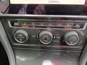 VW Golf 7 Variant Comfortline 2.0TDI 110kW DSG ACC Tažné - 15