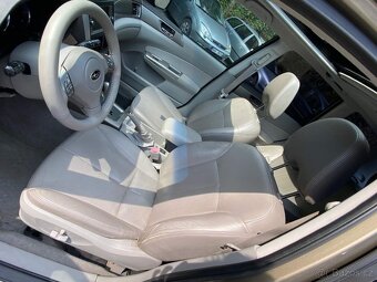 Subaru Forester 2.0X 110kW LPG 4x4 automat tažné klima ČR - 15