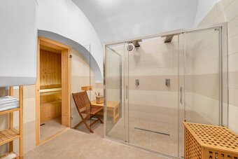Hotel s restaurací v centru Trutnova - Krkonoše - 15