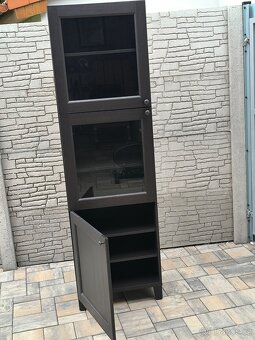 Prodám knihovnu a TV stolek IKEA - 15