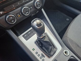 Škoda Octavia 1,6 TDI 81kW DSG Ambition Combi - 15