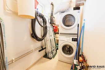 Prodej rodinného domu 4+kk s bazénem (159 m2) a zahradou, ul - 15