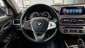 BMW Řada 7,  TOP VÝBAVA / 2 SADY GUM - 15