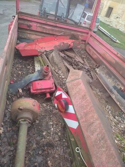 Rozmetadlo hnoje RUR RA 80. - 15