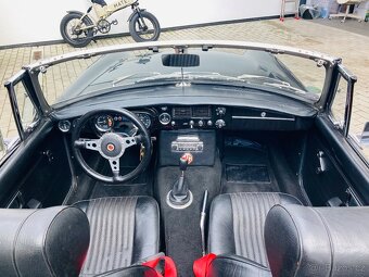 MGB MG Roadster 1.8i 72kw 1972 / Veterán / Servis - 15