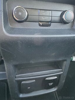 Ford Galaxy 2.0 TDi 132 kW,  7 míst, tažné - 15