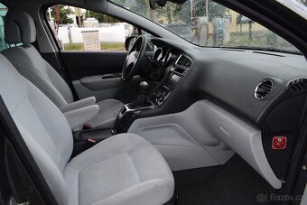 PEUGEOT 5008 1.6i 115KW/MANUÁL/ČR PŮVOD/2X SADY KOL/SERVISKA - 15