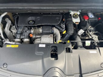 CITROEN C4 1,6 HDi Space Tourer  7.MÍST - 15