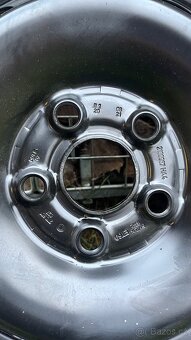 Sada kol VW Multivan T7 215/65/R16 - 15