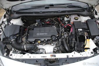 Opel ASTRA 1.4 TURBO 103kW - naj. 140 000km - po 1. majiteli - 15
