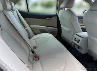 Toyota Camry hybrid 2023 záruka keramika - 15