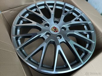 PORSCHE PANAMERA alu kola 20" nové, originál  - 15