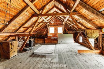 Dům (242 m2) s byty 4+kk (95,4 m2) a 3+kk (146,8 m2) v OV, Č - 15