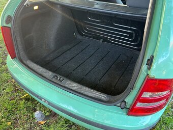 Škoda Fabia 2002 dlouhá 1.majitel kombi 1.4 STK 20.10.2026 - 15