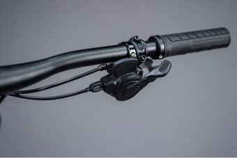 Carbonové elektro kolo FOCUS VAM vel. rámu S - 15