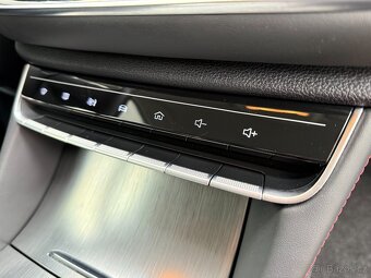MG EHS PHEV Luxury 1.5 190kW AUT. 24tkm Ambient Press&Drive - 15