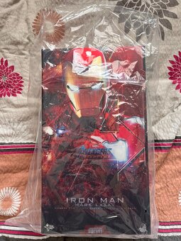 Hot Toys IRON MAN mark 85 diecast - 15