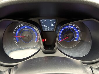 Hyundai ix20 1.4i 66kW KLIMA ČR PLATNÁ STK - 15