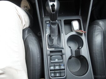 Hyundai Tucson 1.7 CRDI - 15