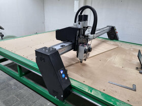 CNC Frezka 1100x2100mm s možností vákuového držení - 15