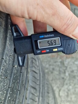 225/60/17 Originál Alu kola Hyundai Tuson - 15
