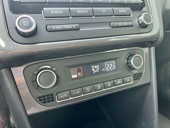 VW Polo 1.2TSI 77kW Highline VÝHŘEV Xenon SENZORY 65.000km - 15
