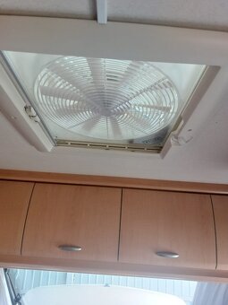 Naložit deku, nádobí a vyrazit s HOBBY 450 UF De Luxe - 15