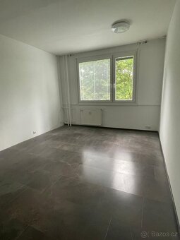 Pronajem bytu 3+1 s balkonem - 15