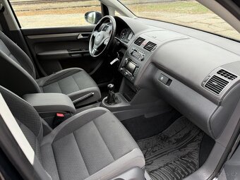 Volkswagen Touran 1.6 TDI 77kw 7 míst - 15