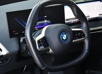 BMW iX xDrive40 1M 3L-ZÁRUKA - 15