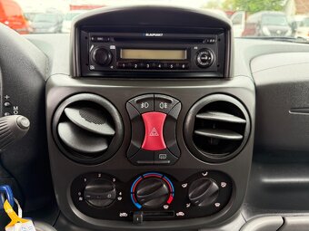 Fiat Doblo 1.9 JTD 88Kw 2x Šoupačky - 15