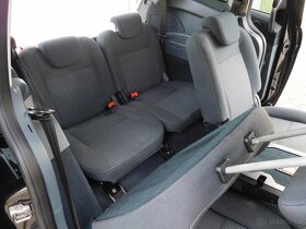 Ford C-Max grand 1,6 benzín - 7 míst - 15