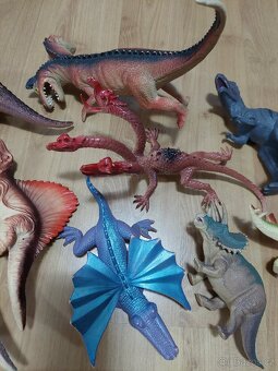 Velke figurky dinosauru sada 10.kusu - 15