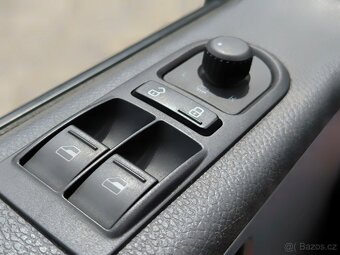 VW MULTIVAN T5 2.0 TDI 103 KW - 15