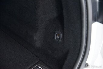 XC60 2.0 B5 mHEV Inscription AWD A/T, Hammer LED, 360kam - 15