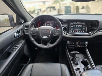 Dodge Durango 5.7L V8 HEMI 4WD A/T 2023 WB 7 míst - 15