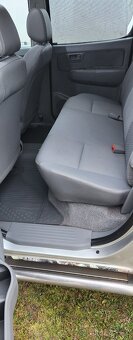 Toyota Hilux 2,5 D4D 106Kw r.v. 2011 - 15