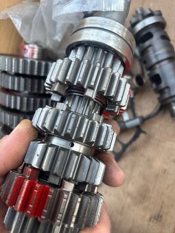 Prevodovka na dily na Suzuki Gsxr 1000 05-06 - 15