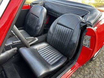 Triumph Spitfire 1500 - 15