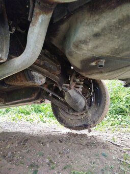 Mercedes w 124 250D - 15