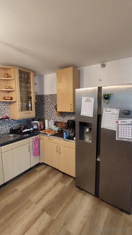 Prodej rodinného domu 4x byty+ garáž bungalov Hostomice - 15