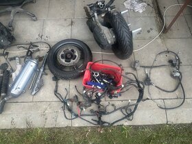 Yamaha X-Max 125 r.v.2007-09 ND - 15