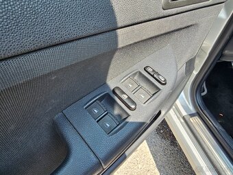 Škoda Fabia 1 RS 1.9TDI 96KW, XENON - 15