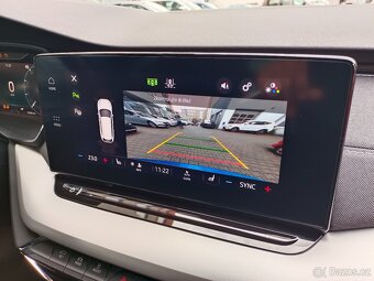 Škoda Octavia 4 iV Combi 1.4TSI 150kW Sport 65tkm Matrix Nav - 15