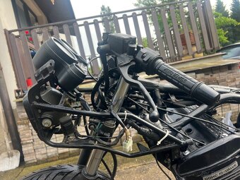 Kawasaki Gpz 750 - 15
