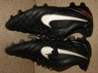 Camelbak batoh, kopačky Adidas, Nike, Umbro, - 15